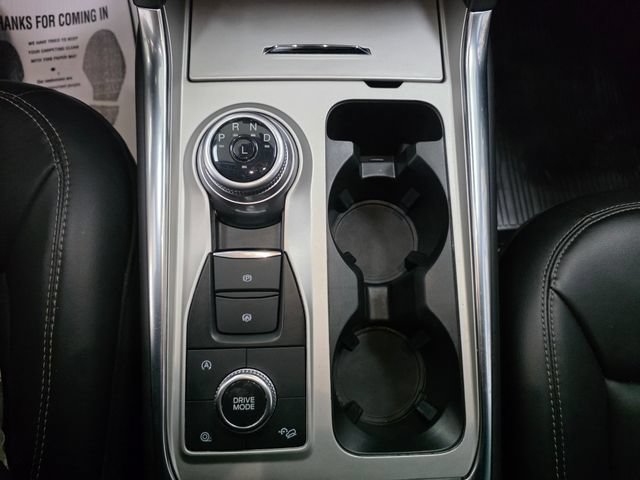 Used 2023 Ford Explorer XLT w/ Equipment Group 202A AWD/4WD image 16