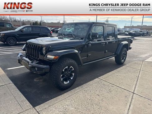 Used 2023 Jeep Gladiator Overland image 1