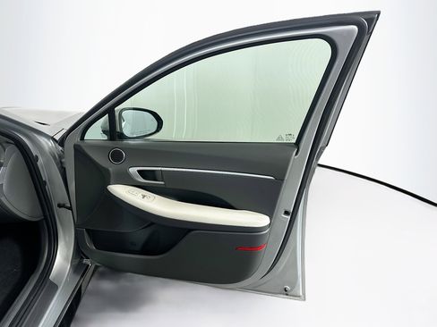 Used 2025 Hyundai Sonata SEL image 32