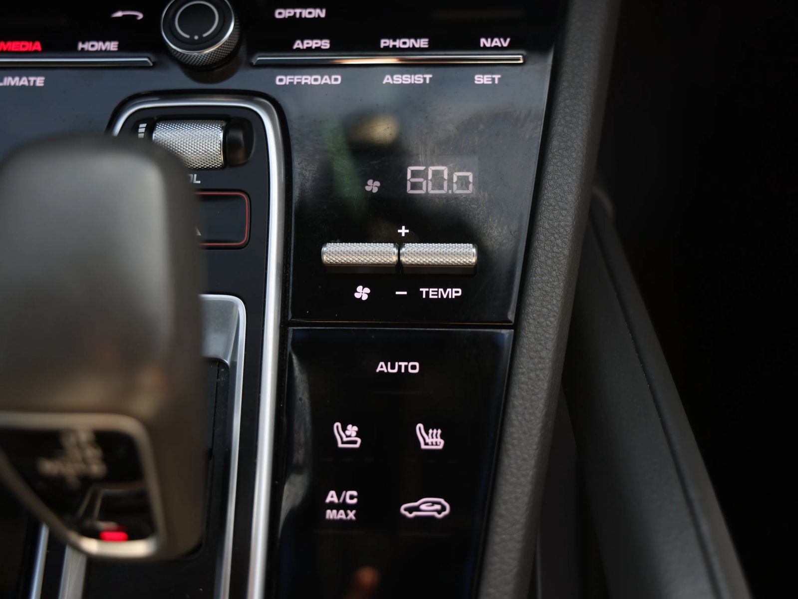 Used 2019 Porsche Cayenne AWD/4WD image 17