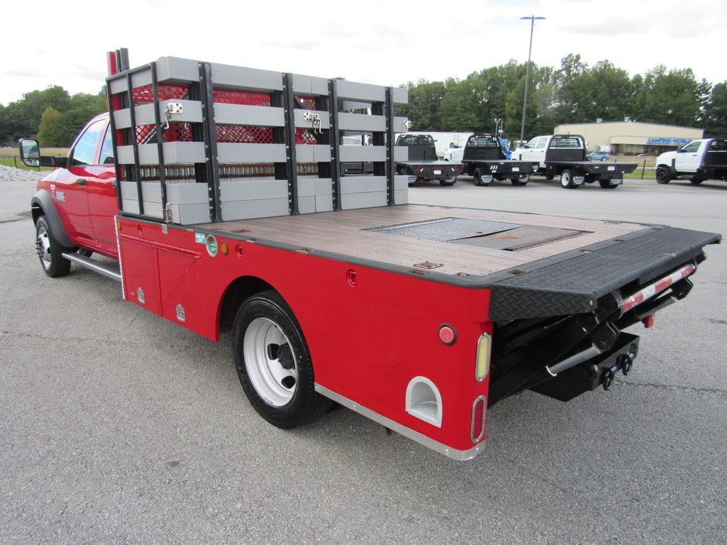 Used 2018 RAM 5500 Tradesman w/ Max Tow Package RWD image 5