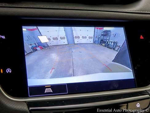 Certified 2024 Cadillac XT5 Premium Luxury w/ LPO, Floor Liner Package AWD/4WD image 17