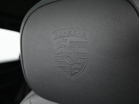 Certified 2025 Porsche Cayenne AWD/4WD image 11