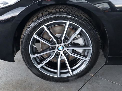 Used 2020 BMW 330i Sedan w/ Premium Package image 12