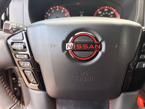 Used 2026 Nissan Frontier PRO-4X AWD/4WD image 31