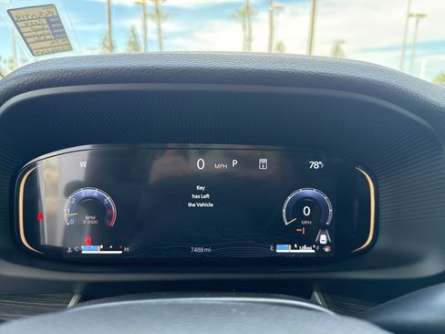 Used 2024 Jeep Wagoneer L Series III w/ Premium Group I image 25