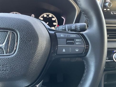 Used 2024 Honda Pilot EX-L image 16