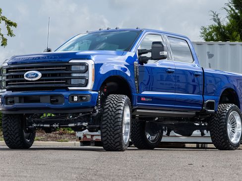 New 2026 Ford F250 Platinum AWD/4WD image 9