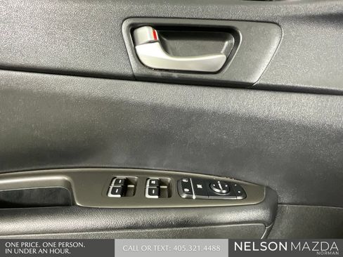Used 2020 Kia Optima LX FWD image 17