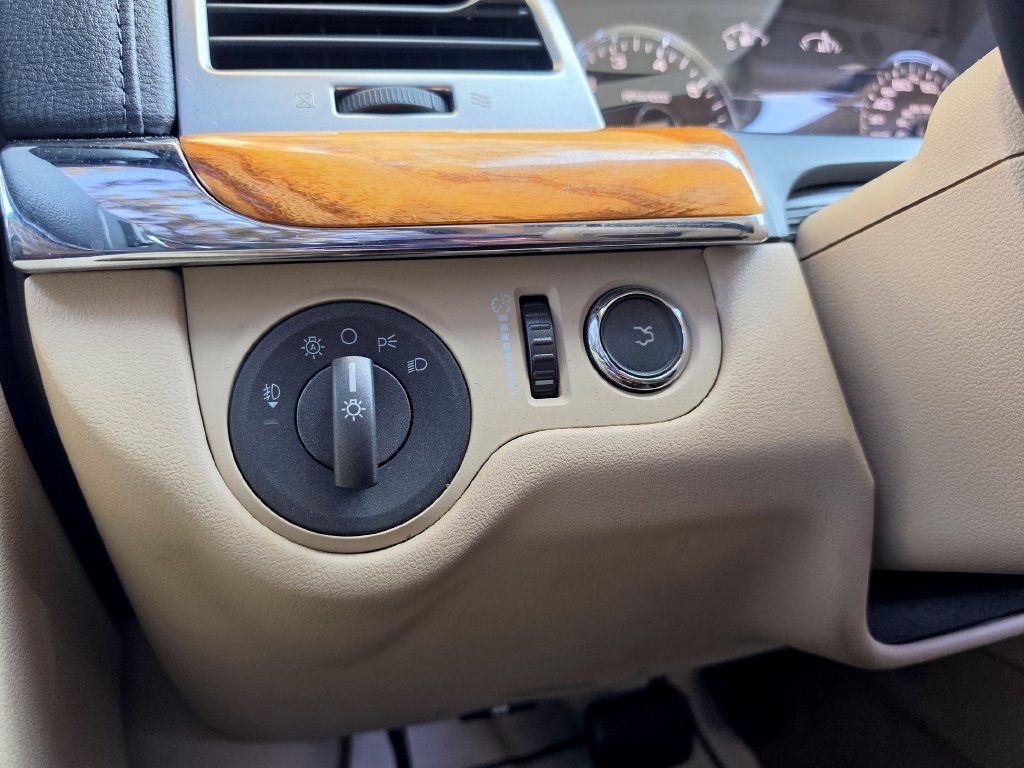 Used 2009 Lincoln MKS FWD image 20