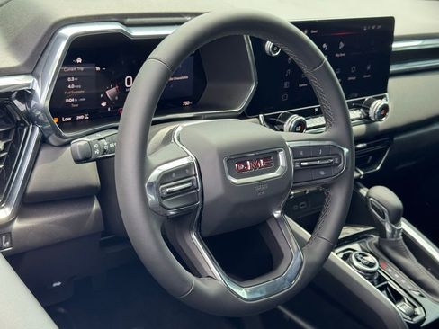 New 2025 GMC Canyon Elevation w/ Convenience Package image 13