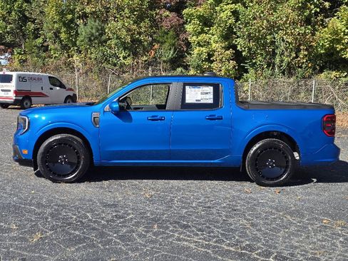 New 2025 Ford Maverick Lobo image 18