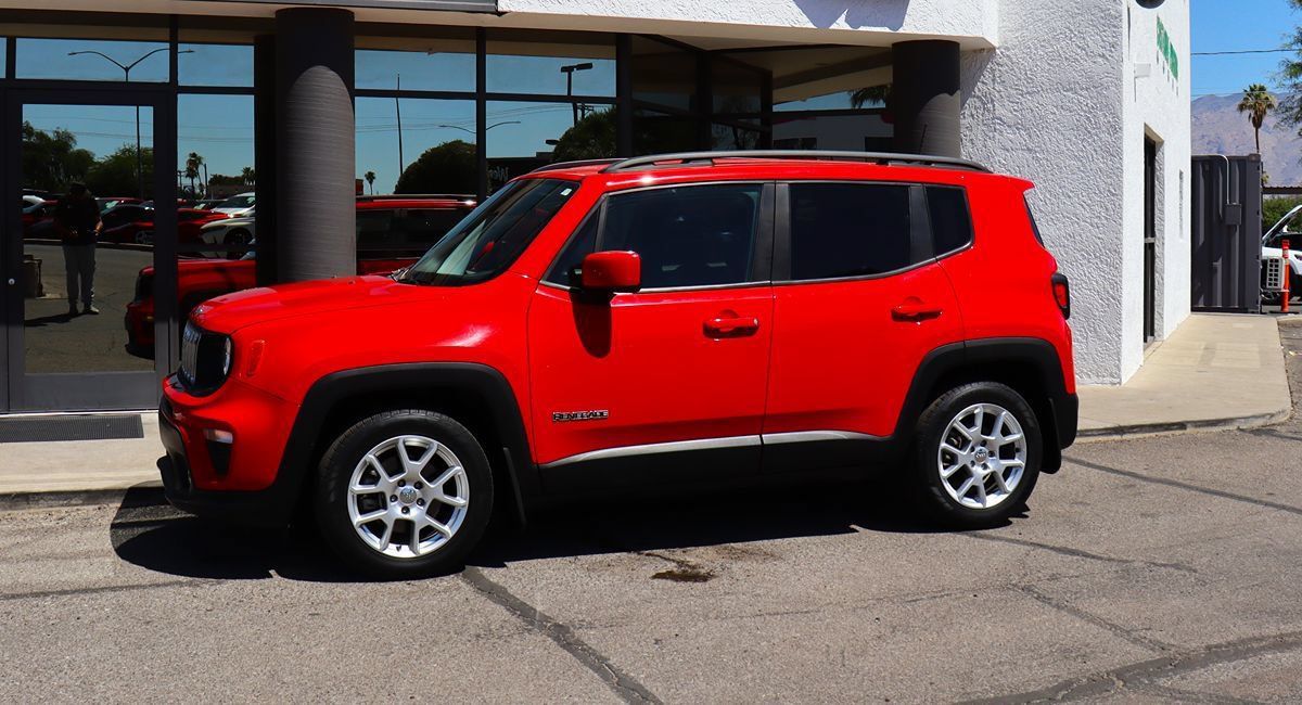 Used 2019 Jeep Renegade Latitude FWD image 7