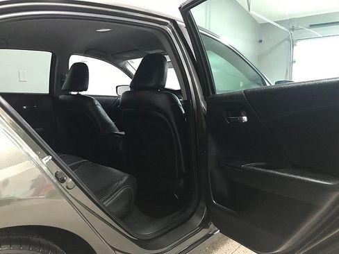 Used 2014 Honda Accord Sport image 15