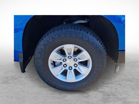 Used 2022 Chevrolet Silverado 1500 W/T w/ WT Value Package image 9