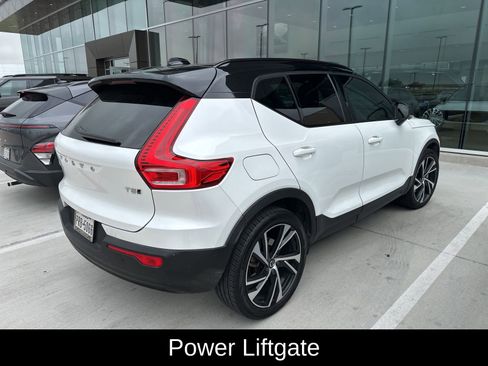 Used 2021 Volvo XC40 T5 R-Design w/ Protection Package Premier AWD/4WD image 7