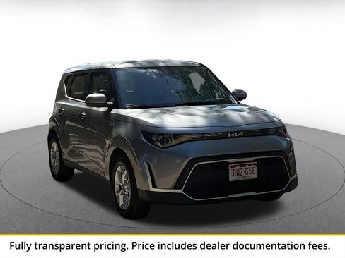Used 2025 Kia Soul LX w/ LX Technology Package FWD image 1