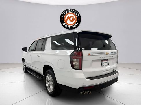Used 2023 Chevrolet Suburban Premier image 5