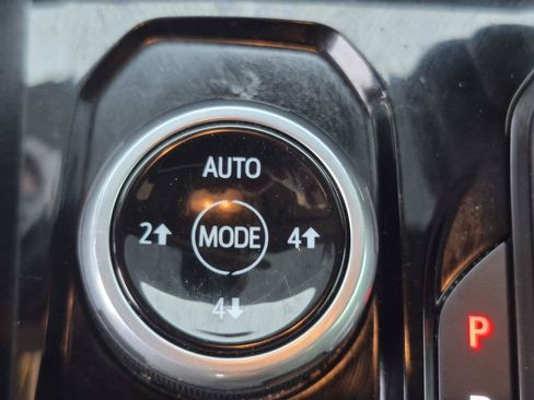Certified 2024 Chevrolet Colorado Trail Boss w/ Advanced Trailering Package AWD/4WD image 26
