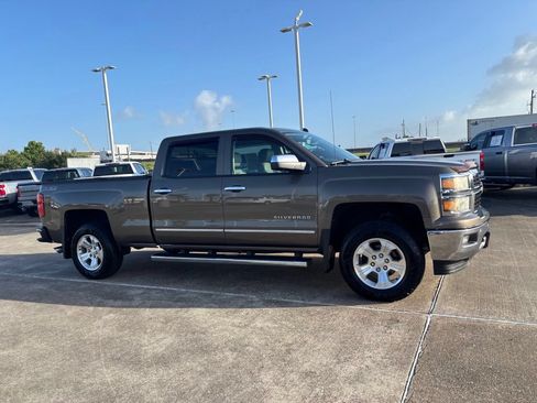 Used 2014 Chevrolet Silverado 1500 LTZ Z71 w/ LTZ Plus Package AWD/4WD image 8