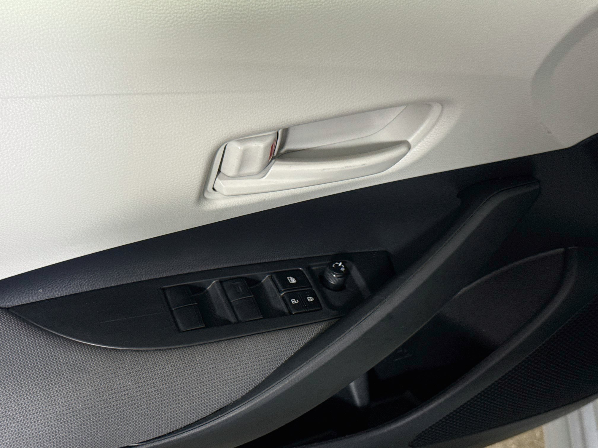 Certified 2024 Toyota Corolla LE FWD image 16