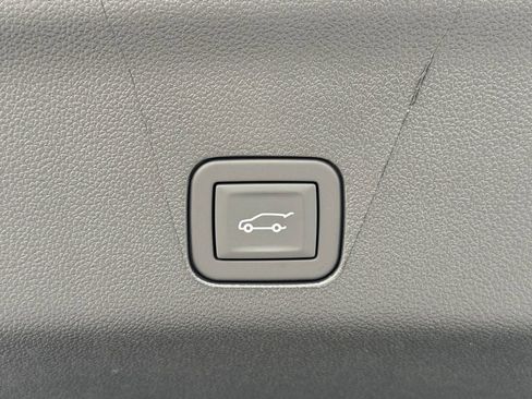 New 2026 Chevrolet Tahoe High Country image 10