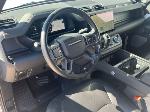 Certified 2024 Land Rover Defender 130 X-Dynamic SE image 4