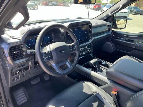 Used 2025 Ford F150 Lariat AWD/4WD image 14