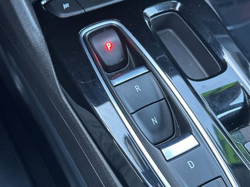 Used 2022 Chevrolet Bolt EUV Premier w/ Sun & Sound Package image 22