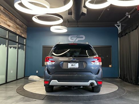 Used 2020 Subaru Forester Touring AWD/4WD image 4