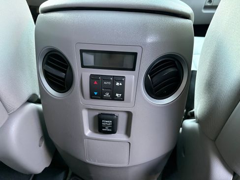Used 2015 Honda Pilot LX image 22