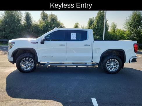 Used 2024 GMC Sierra 1500 Denali AWD/4WD image 4