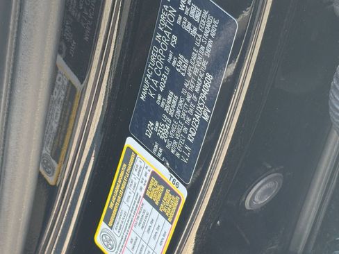 Used 2025 Kia Soul LX w/ LX Technology Package FWD image 29