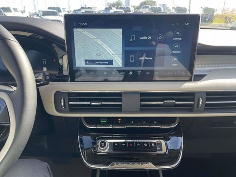 New 2026 Lincoln Corsair Premiere image 22