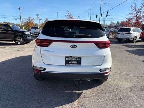 Used 2022 Kia Sportage LX AWD/4WD image 6