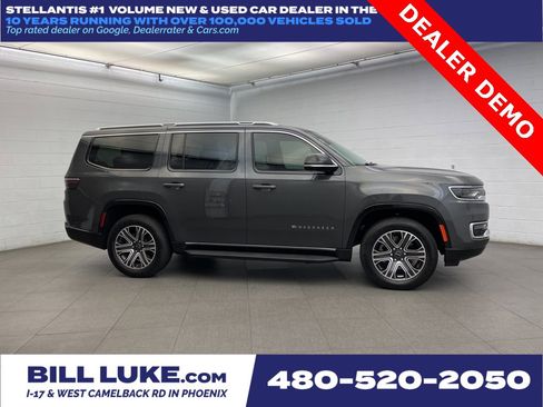 New 2025 Jeep Wagoneer image 2