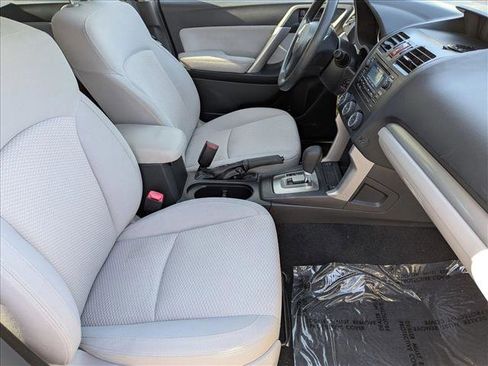Used 2015 Subaru Forester 2.5i Premium AWD/4WD image 19