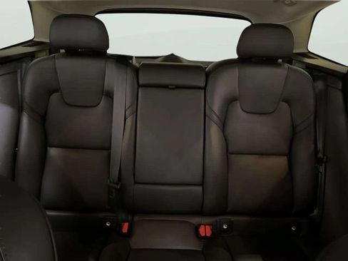 Used 2025 Volvo XC60 B5 Core AWD/4WD image 70