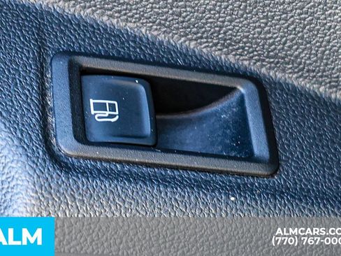 Used 2024 Volkswagen Taos S image 51