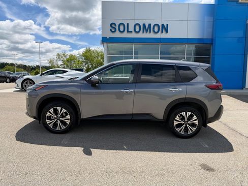 Used 2023 Nissan Rogue SV AWD/4WD image 3