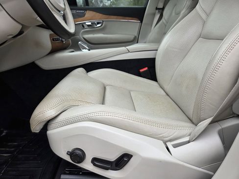 Used 2020 Volvo XC90 T8 Inscription image 16