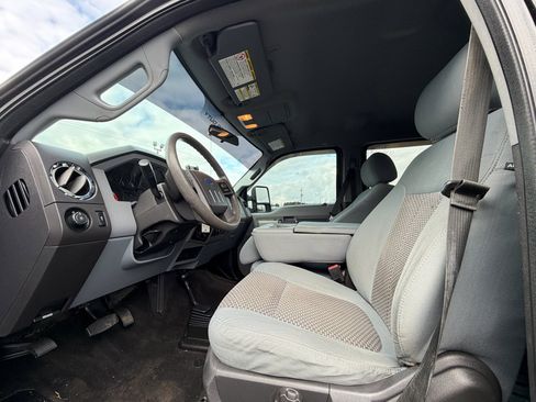 Used 2015 Ford F250 XLT image 16