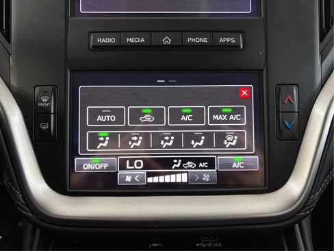 Used 2024 Subaru Outback AWD/4WD image 35