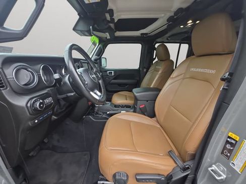 Used 2021 Jeep Wrangler Unlimited Rubicon 4xe w/ Dual Top Group AWD/4WD image 10