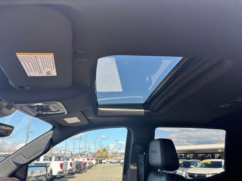 Used 2023 GMC Sierra 1500 AT4 image 14
