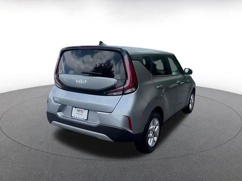 Used 2025 Kia Soul LX w/ LX Technology Package FWD image 15