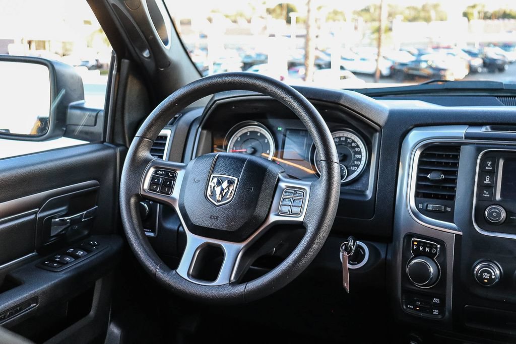 Used 2024 RAM 1500 Warlock AWD/4WD image 17