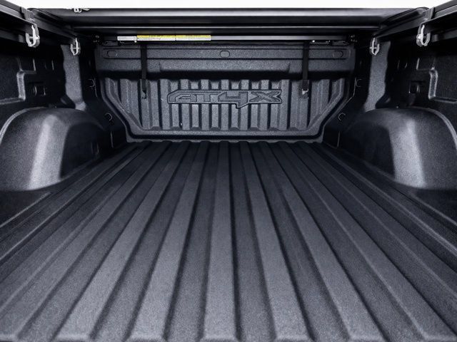 Used 2023 GMC Canyon AT4X AWD/4WD image 9