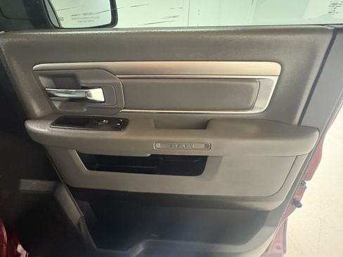 Used 2019 RAM 1500 Classic SLT image 17