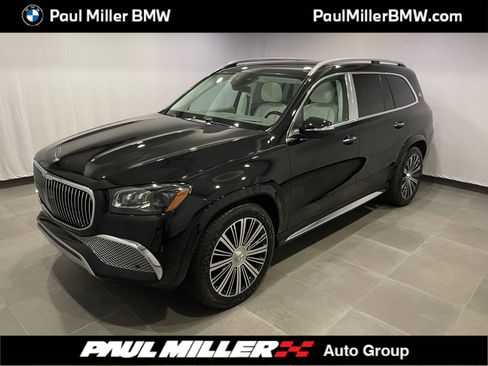 Used 2023 Mercedes-Benz Maybach GLS 600 4MATIC image 1